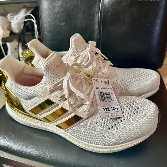 Adidas Fortnite Ultra Boost Limited Edition - Picture 1 of 6